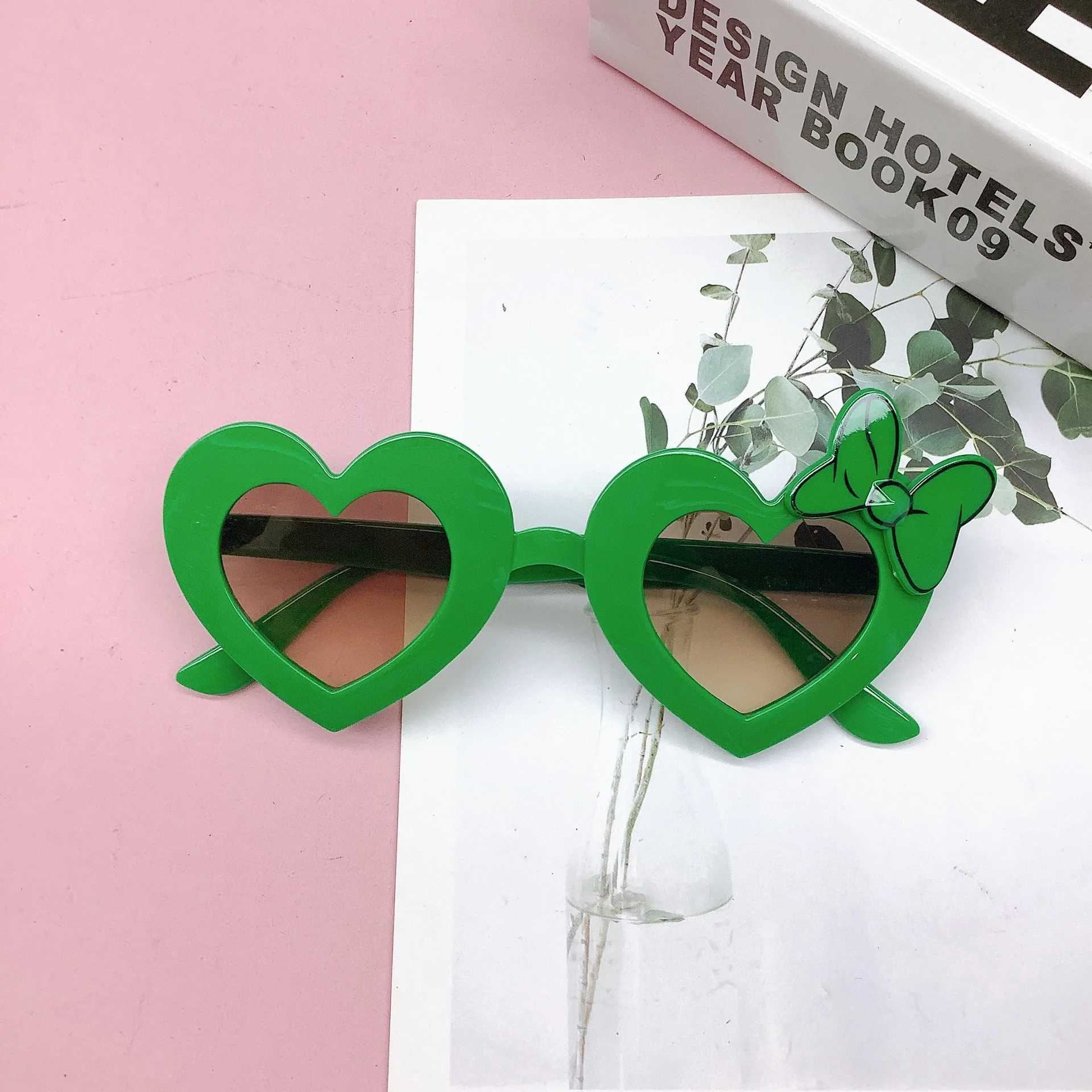 Sunglasses Fashionable new childrens sunglasses Love bow Baby sun protection UV protection Childrens sunglasses