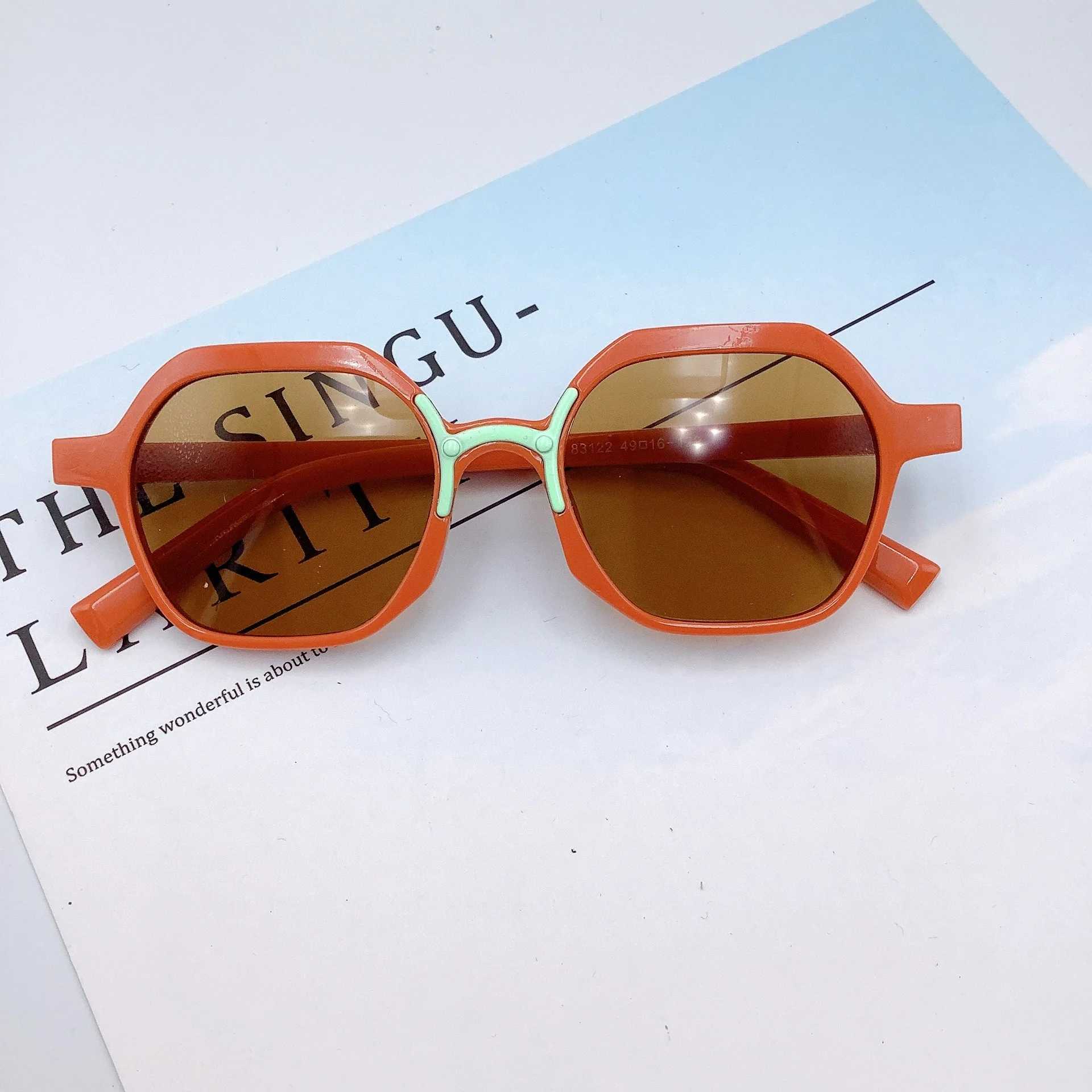 Sunglasses Childrens sunglasses New fashion childrens sunglasses UV resistant street photo wear baby glasses