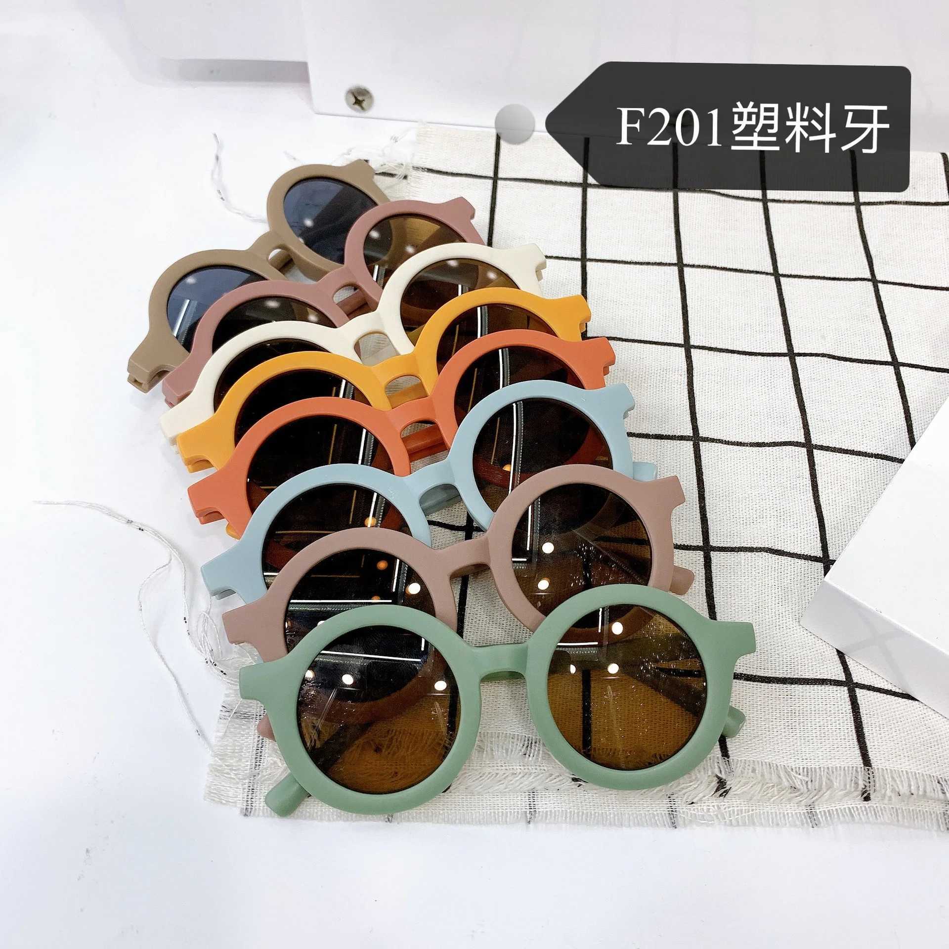 Sunglasses 2023 new childrens sunglasses yuanchaotong UV400 plastic glasses sunglasses