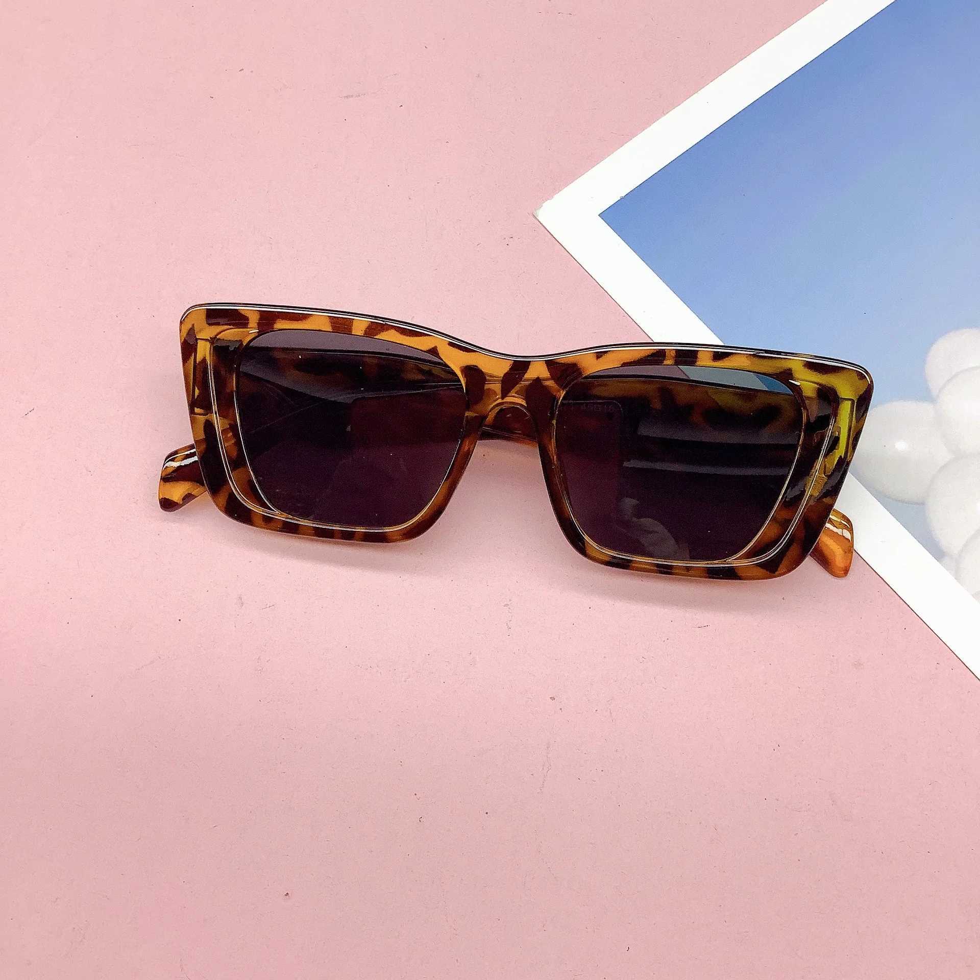 Sunglasses Childrens sunglasses with anti-ultraviolet for travel Fashion trend Boys and girls Baby sunglasses