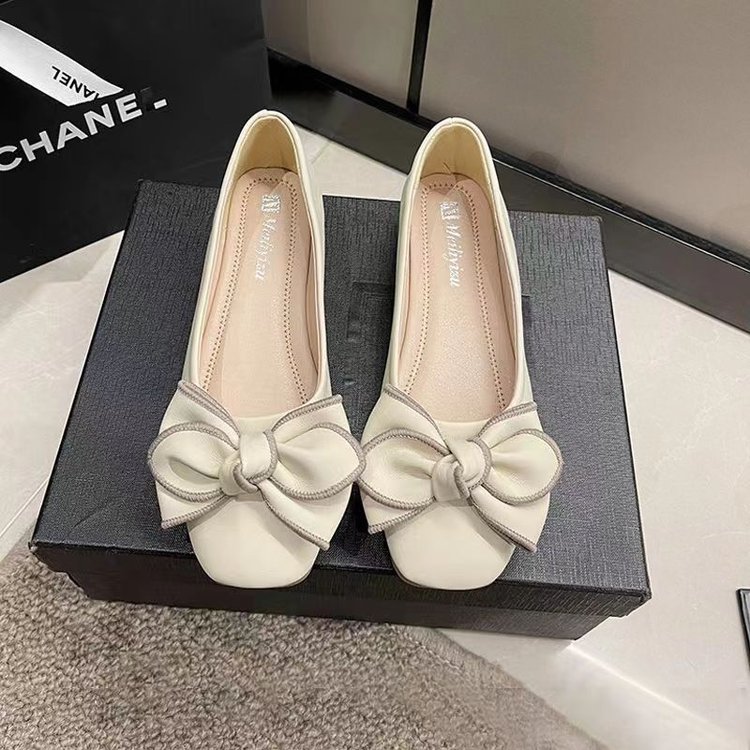 Luxury designer shoes in black and white Butterfly knot square toe bean shallow mouth single women's 2024 spring/summer new shoes, flat shoes