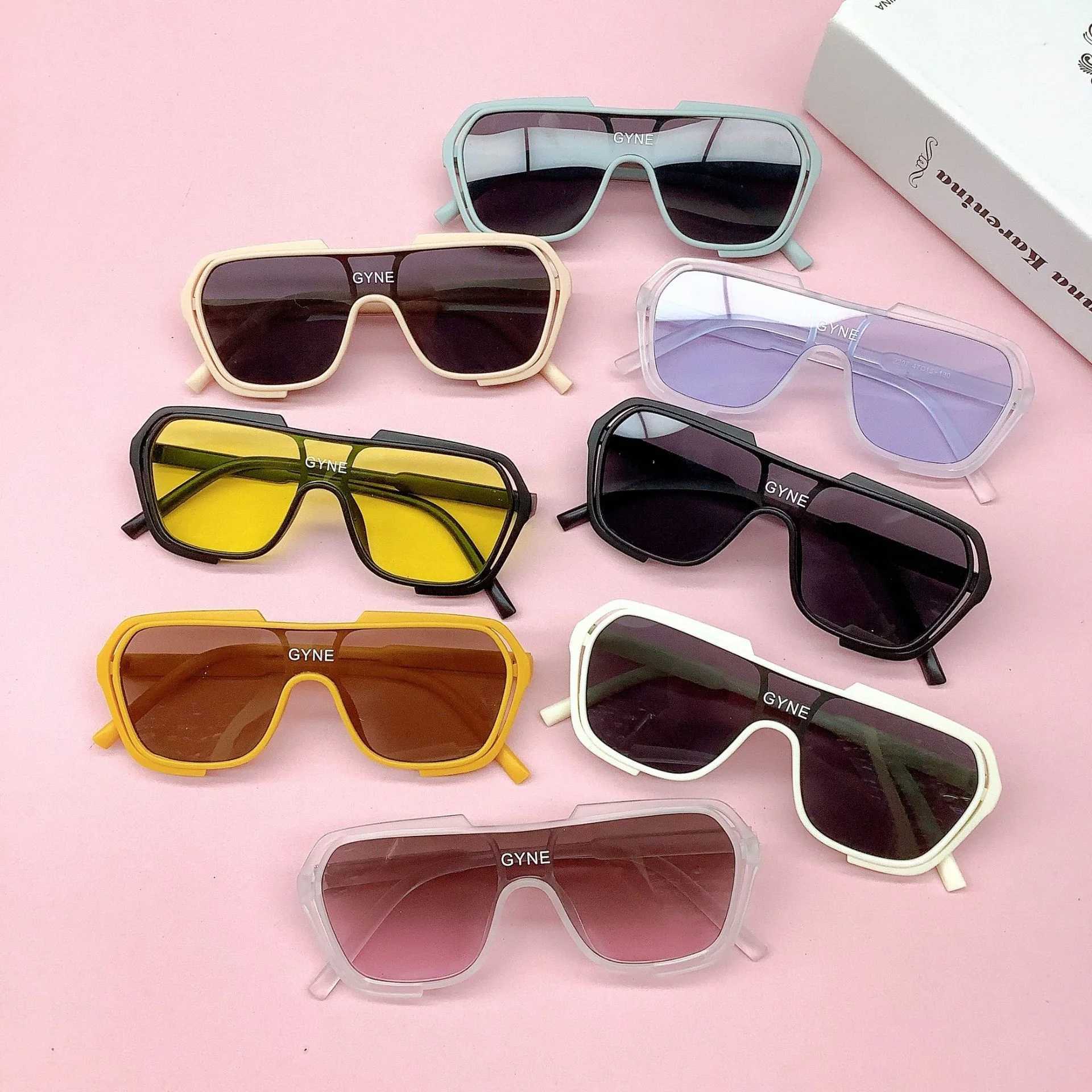 Sunglasses Childrens sunglasses for outing in the street anti-UV INS wind childrens sunglasses fashionable and trendy sunglasses