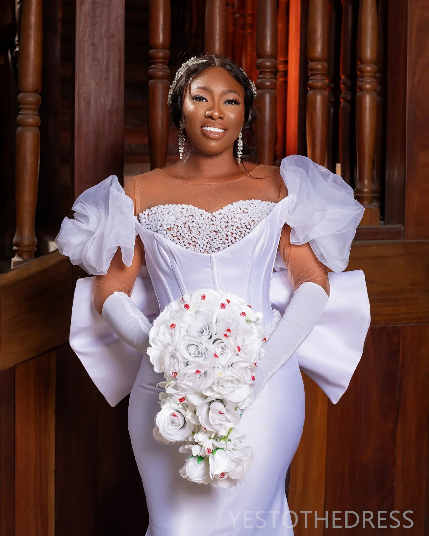 2024 Plus Size Mermaid Wedding Dresses Bridal Gowns For Bride Sheer Neck Beaded Pearls Bow At Back Decorated Wedding Gowns for African Arabic Women 