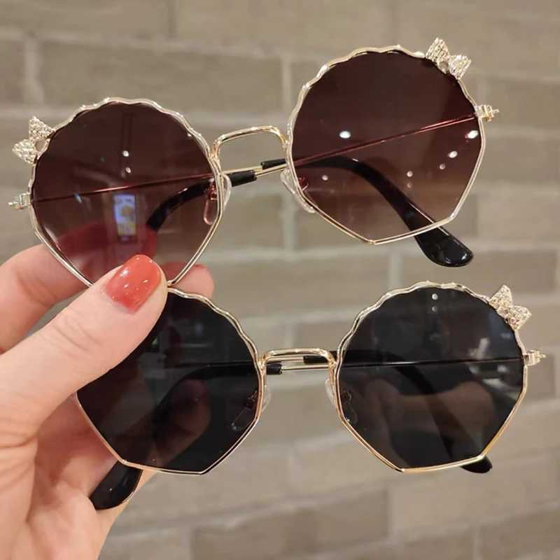 Sunglasses New Kids Alloy Personalized Street Photography UV400 Sunglasses Boys Girls Outdoor Sun Protection Sunglasses Children Glasses