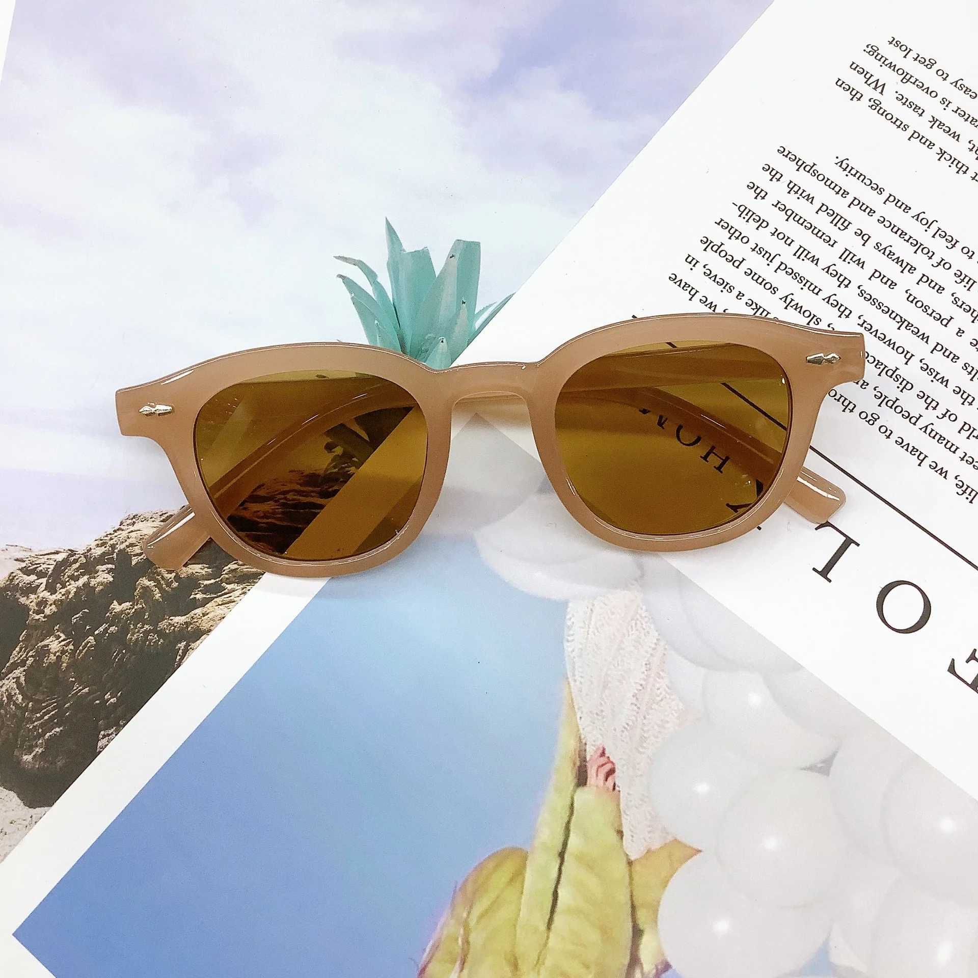 Sunglasses New fashion rice nail childrens sunglasses travel anti-ultraviolet childrens sunglasses trend glasses