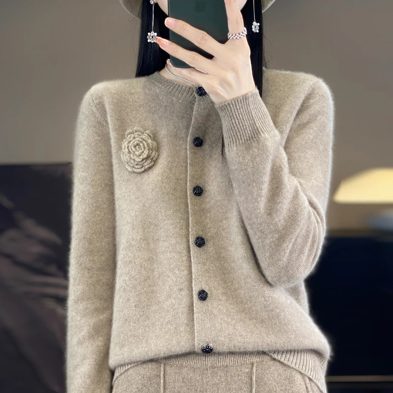 Spring and autumn 100% merino wool cashmere sweater womens cardigan loose fashion round neck knitted coat top 240713