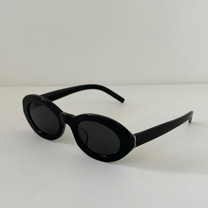 Y2K Black Oval Sunglasses for Women Men Gold Grey Designer Glasses Stylish Summer Sunnies UV400 Eye Protection with Case