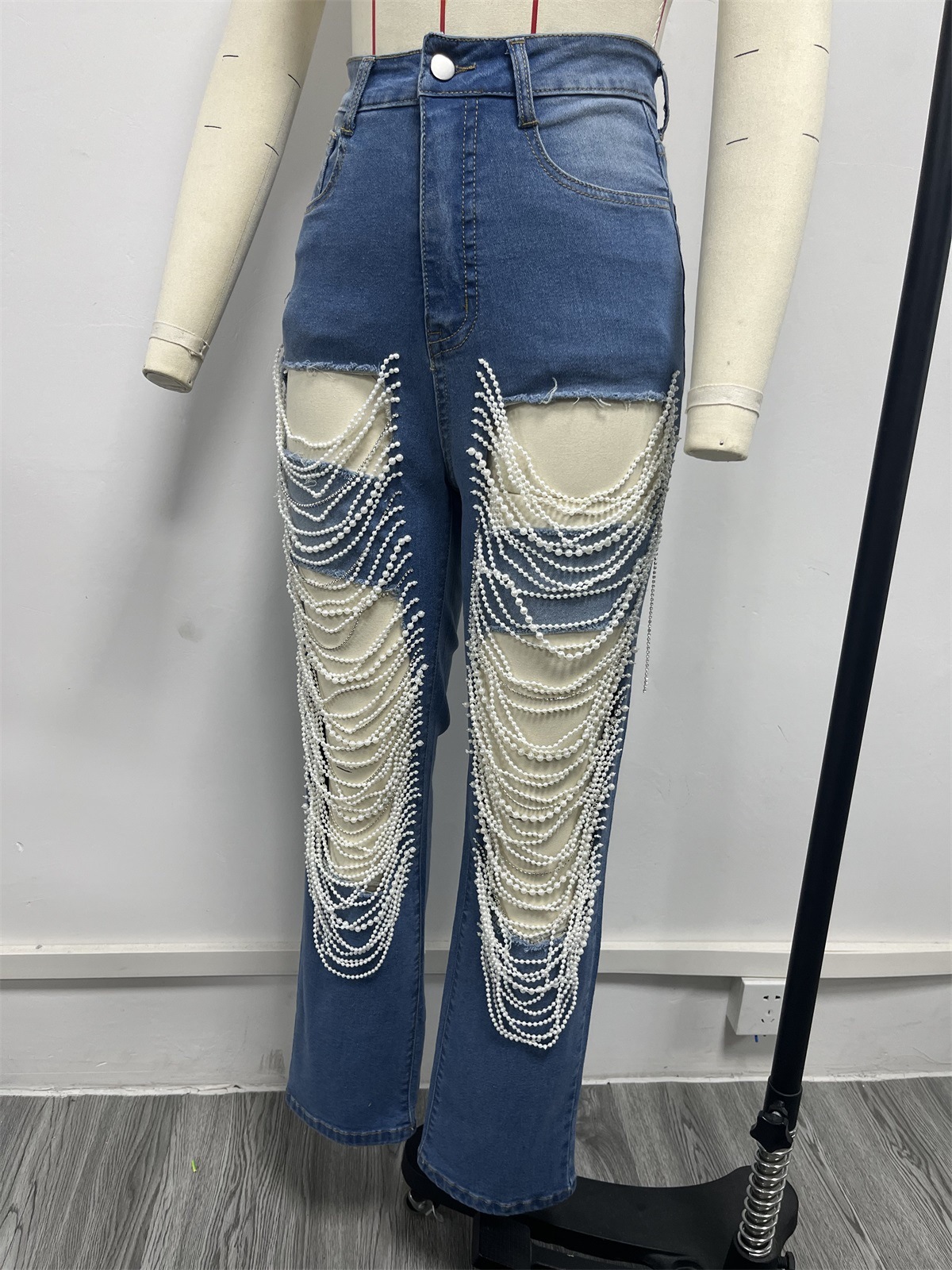 New Fashion Unique Casual Washed Straight Ripped Hole With Pearl Rhinestone Diamond Trousers Pants Blue Denim Lady Women'S Jeans