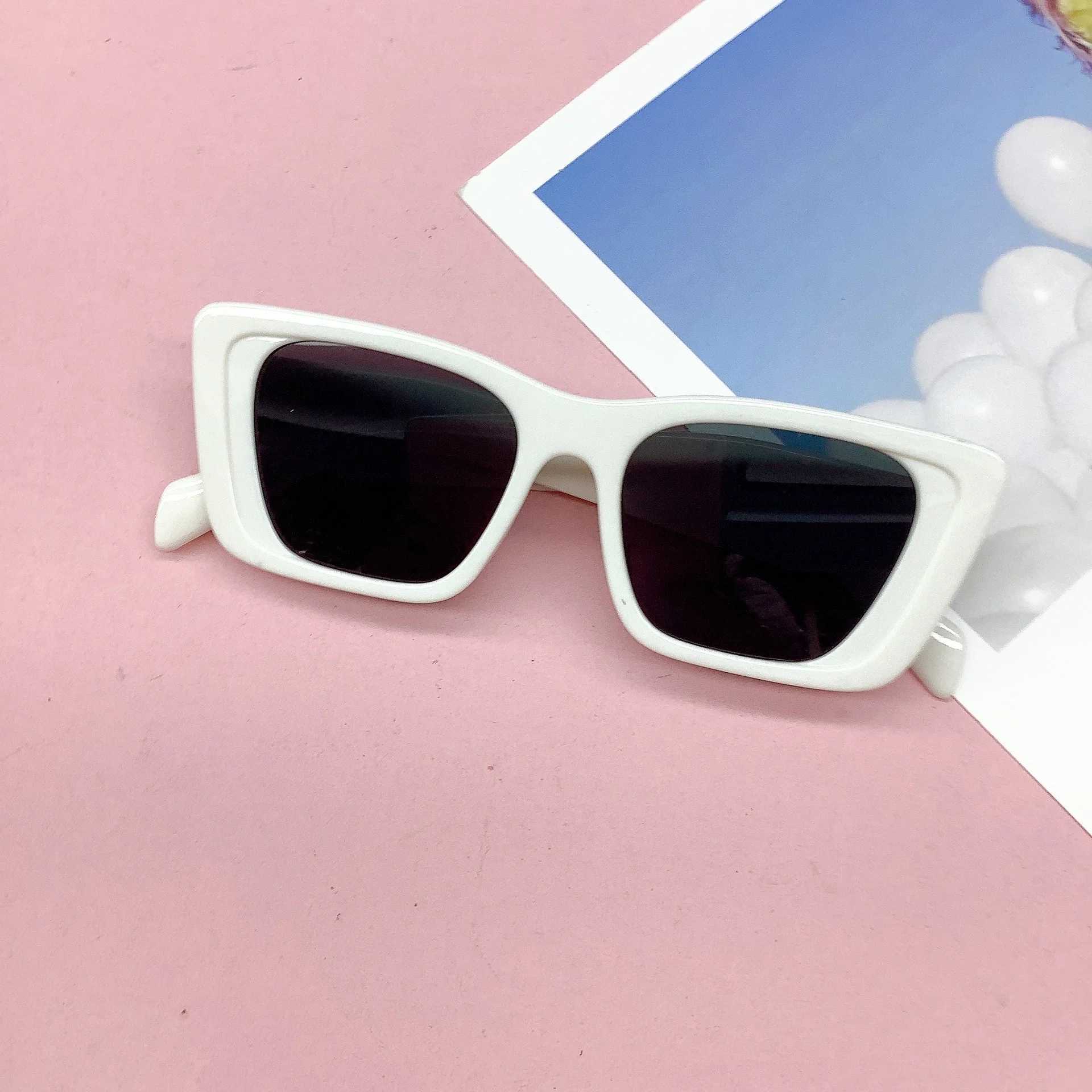 Sunglasses Childrens sunglasses with anti-ultraviolet for travel Fashion trend Boys and girls Baby sunglasses