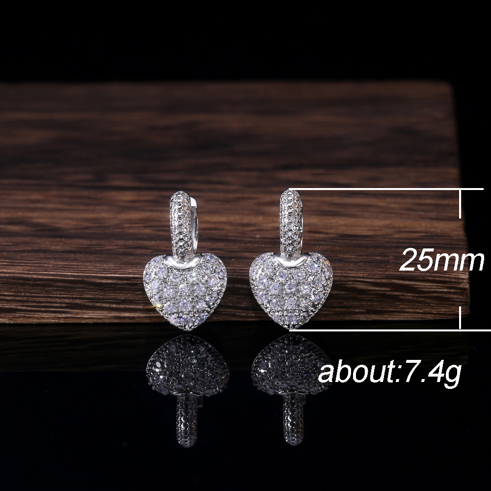 Iced Out Dia Love Heart Earrings Designer Sier Gold Cubic Zircon Drop Ear Ring Cuff Buckle Woman Girlfriend Gift Fashion Fine Jewelry