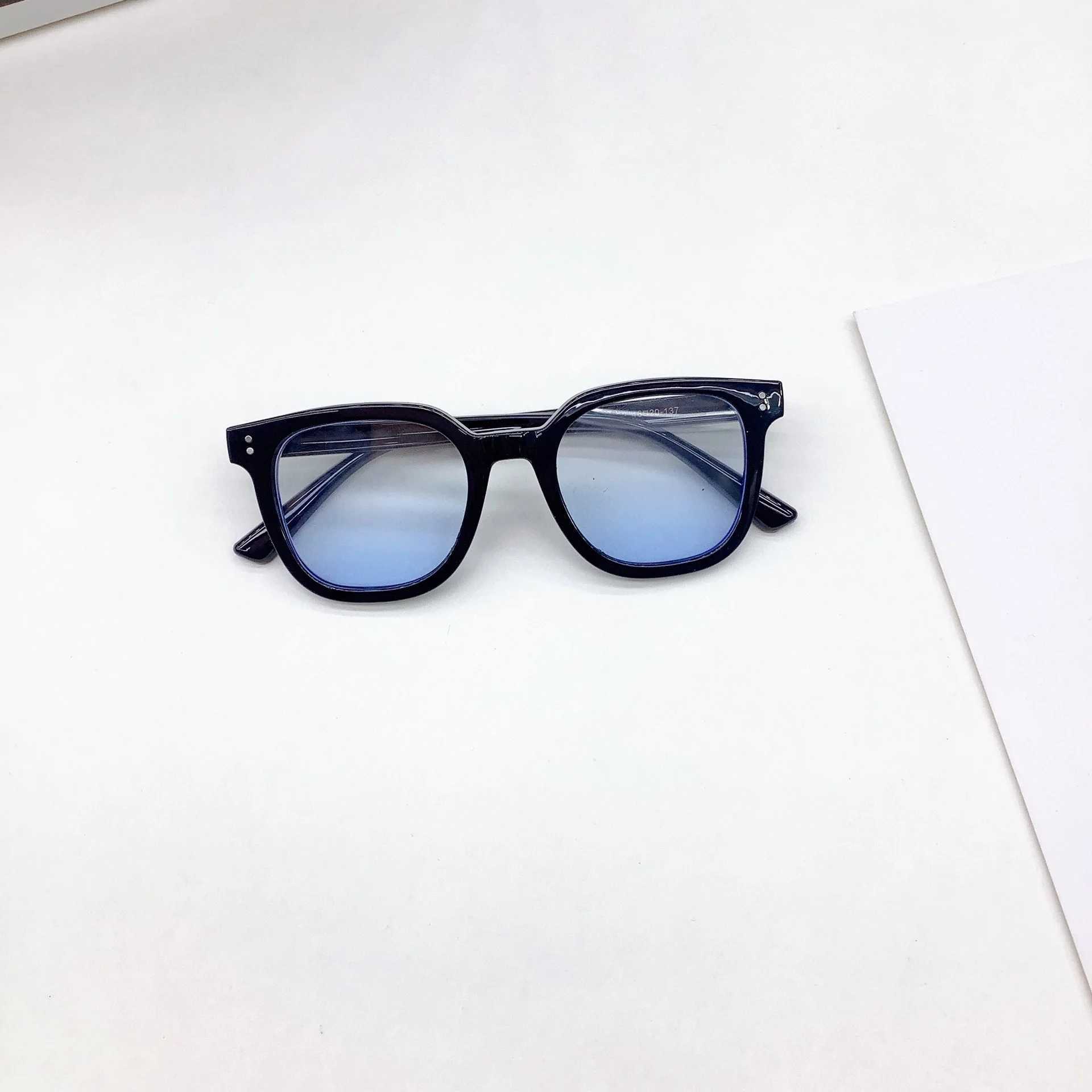 Sunglasses New Childrens Sunglasses for Travel UV Protection Baby Sunglasses Silicone Polarized Sun Protection Childrens Sunglasses Tide