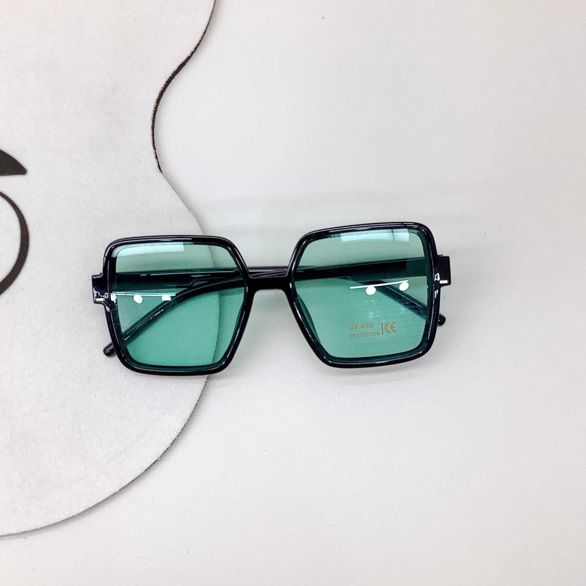 Sunglasses Travel Sun UV Protection Childrens Sunglasses Korean Fashion New Personalized Square Glasses For Boys And Girls Sunglasses