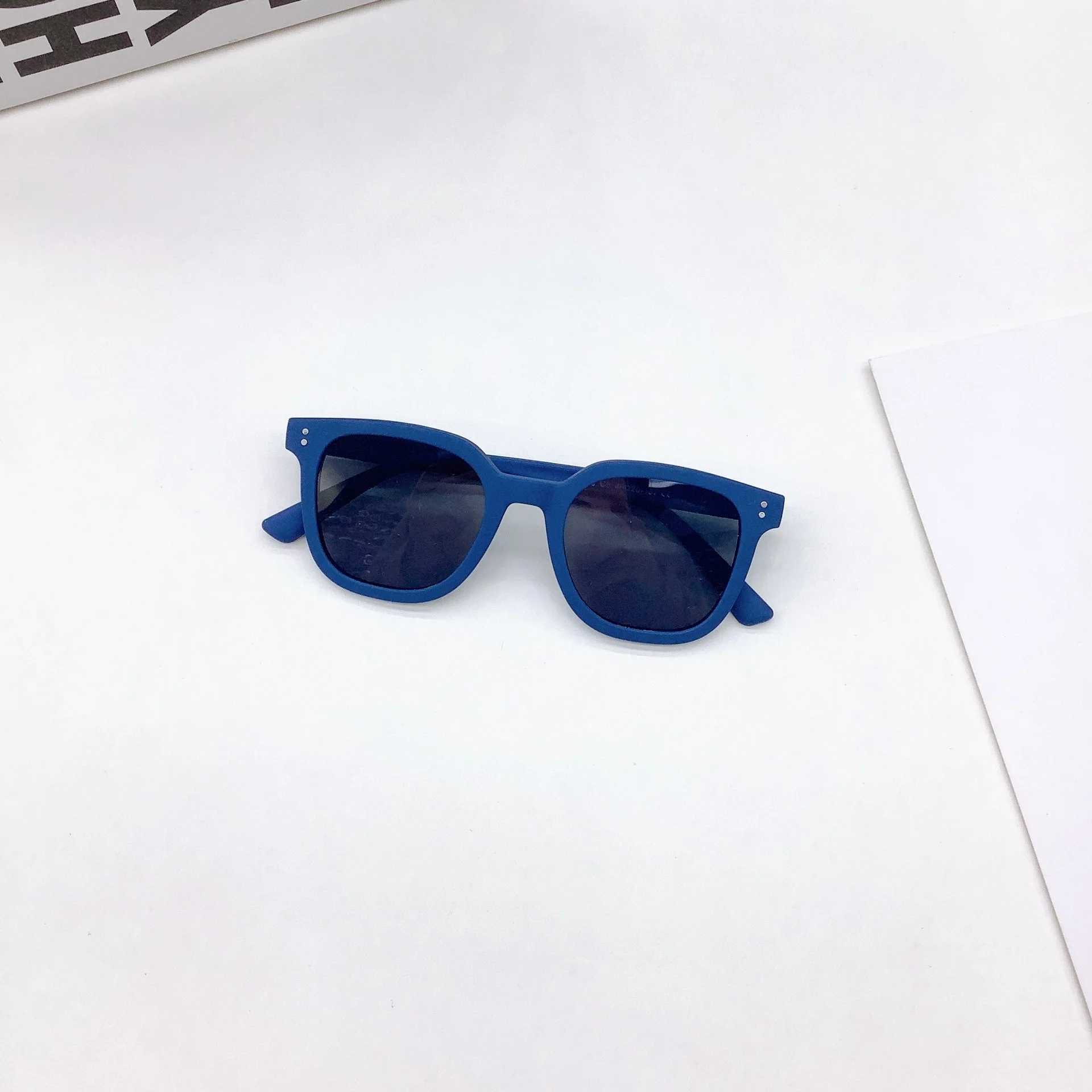 Sunglasses New Childrens Sunglasses for Travel UV Protection Baby Sunglasses Silicone Polarized Sun Protection Childrens Sunglasses Tide