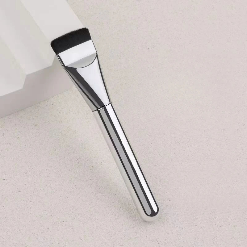 Single line basic brush ultra-thin traceless concealer brush mask brush flat head powder free soft hair beauty tool cosmetic brush 240715