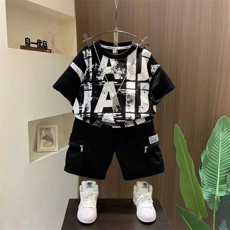 Clothing Sets Boys Summer Clothing Set With Handsome Letters for Big Boys 2-piece 2024 New Childrens Thin Two-piece Set