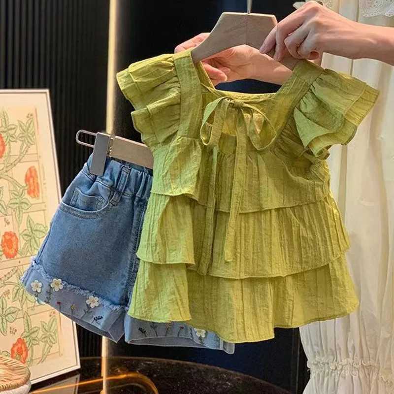 Clothing Sets Girls Summer Set 2024 New Childrens Cowboy Embroidered Shorts Baby Ruffle Edge Tank Top Skirt Two Piece Set Trendy