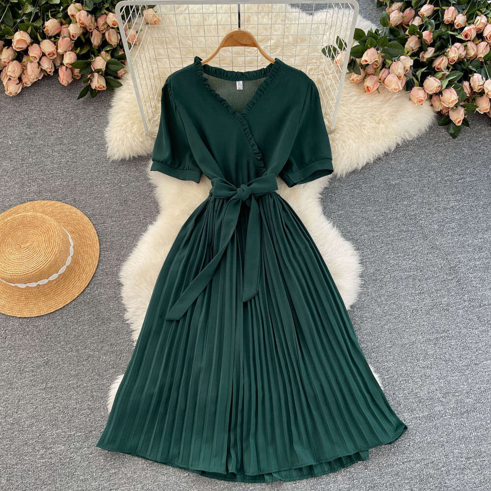 Fashionable Waist Strap for Slimming Effect, Solid Color, Minimalist Dress, Summer Korean Version, Versatile V-neck, Temperament, Pleated Mid Length S