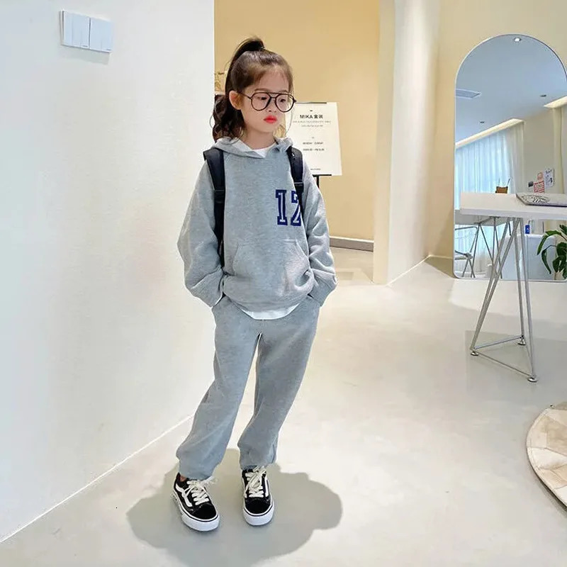 2024 autumn spring teenager kids girl Children set Clothes17 Hooded tracksuit sweatshirt sport pants 5 6 7 8 9 10 11 12 Year 240709