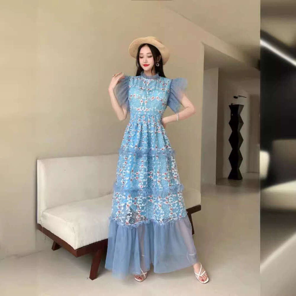 High End Temperament New High-end Dress, Light Luxury, Elegant Lace Patchwork, Mesh Puffy Skirt for Vacation Waist Self-cultivation Temperament Short 