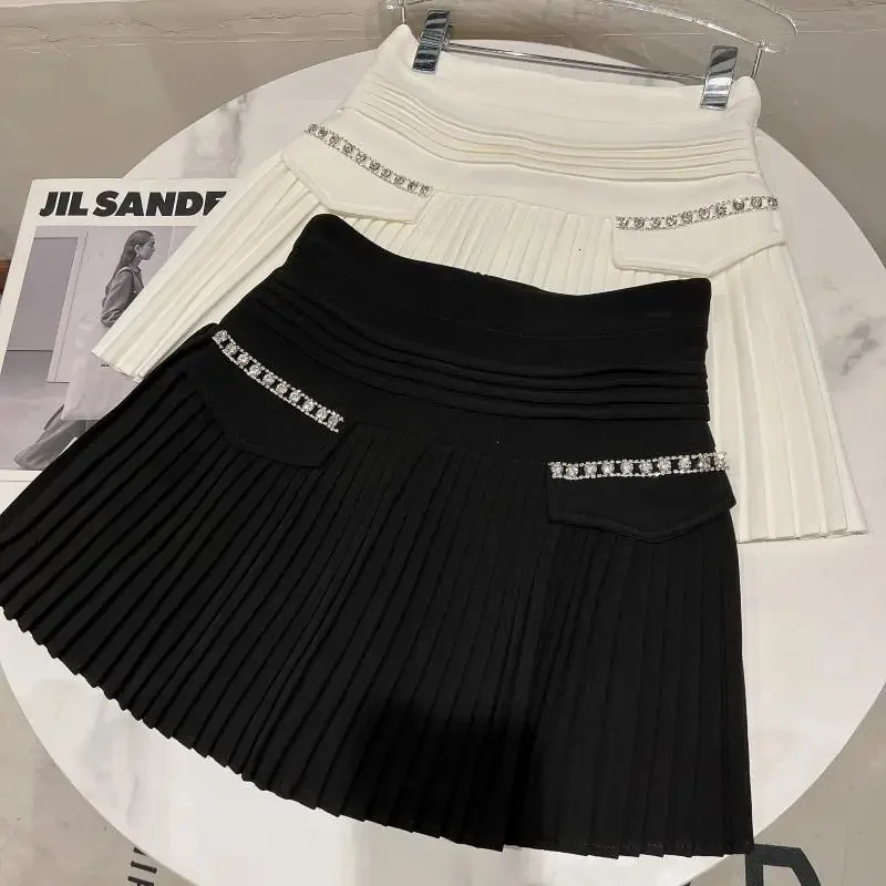 Preppy Style White Pleated A Line Dance Mini Skirts Women Spring Autumn High Waist Pocket Stitching Puffy Short Skirt 240710