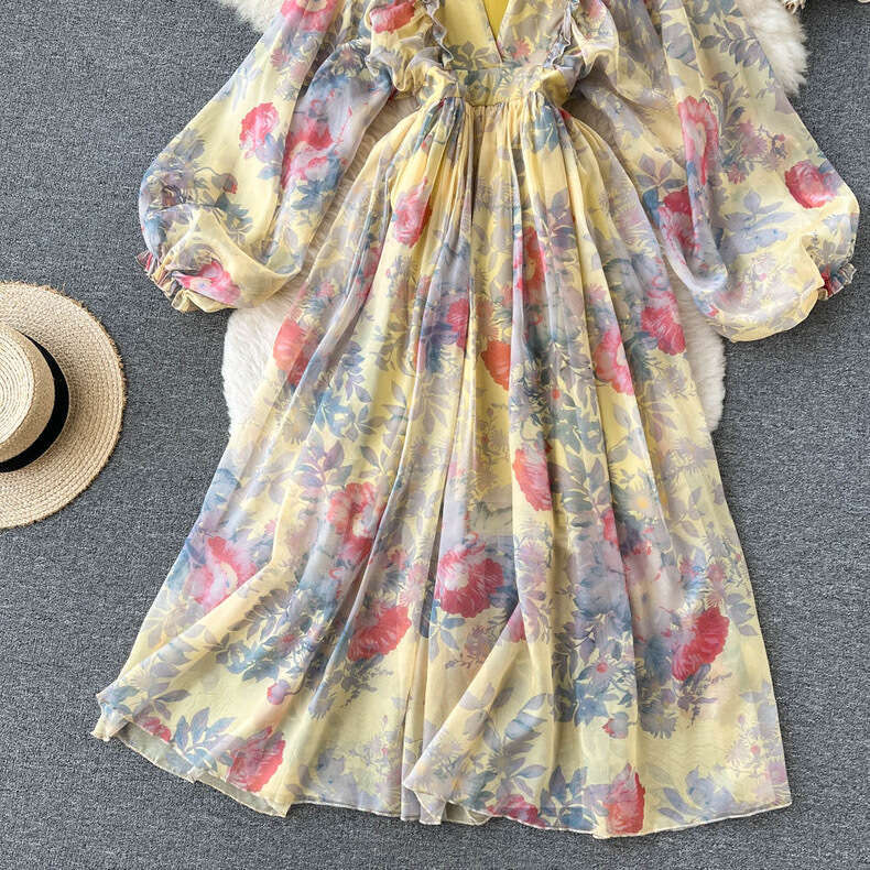 Vacation Style Deep V Lantern Sleeve Pleated Long Skirt in Early Spring Style, New Tea Break French Oil Painting Dress Waist Temperament SKINNY DRESS 