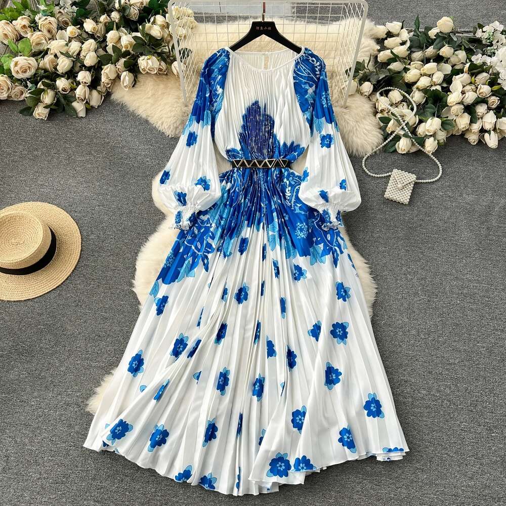 Feng 2024 New Womens Dress with Extra Large Print, Pleated Pleats, Waistband, and Holiday Dress Temperament Waist Novelty SKINNY DRESS