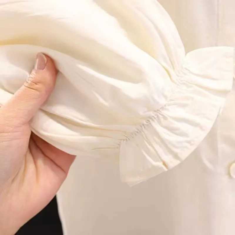 Clothing Sets Girls Spring and Autumn Clothing Set 2024 New Fashionable Girl Top+Pants Three Piece Set for Girls Fashionable Little Girl