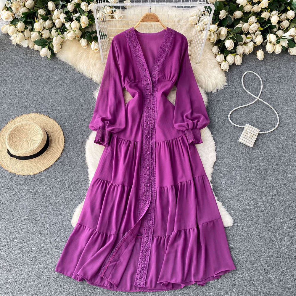 French Court Style Lace V-neck with Slim Waist and A Single Breasted Large Hem Dress Chiffon Floral Dress Loose Bifurcated Novelty Temperament BOHO DR