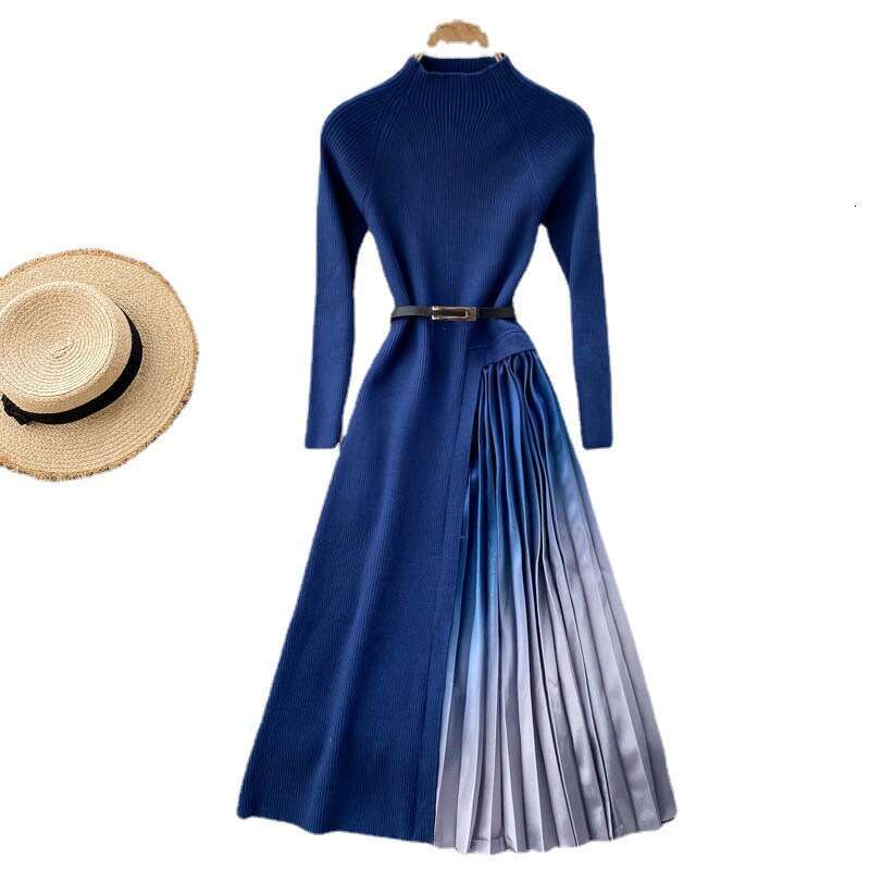 Knitted Versatile Dress Womens Autumn and Winter New Design Sense Gradually Changing Color, Pleated Large Swing Splicing Temperament Socialite Loose L