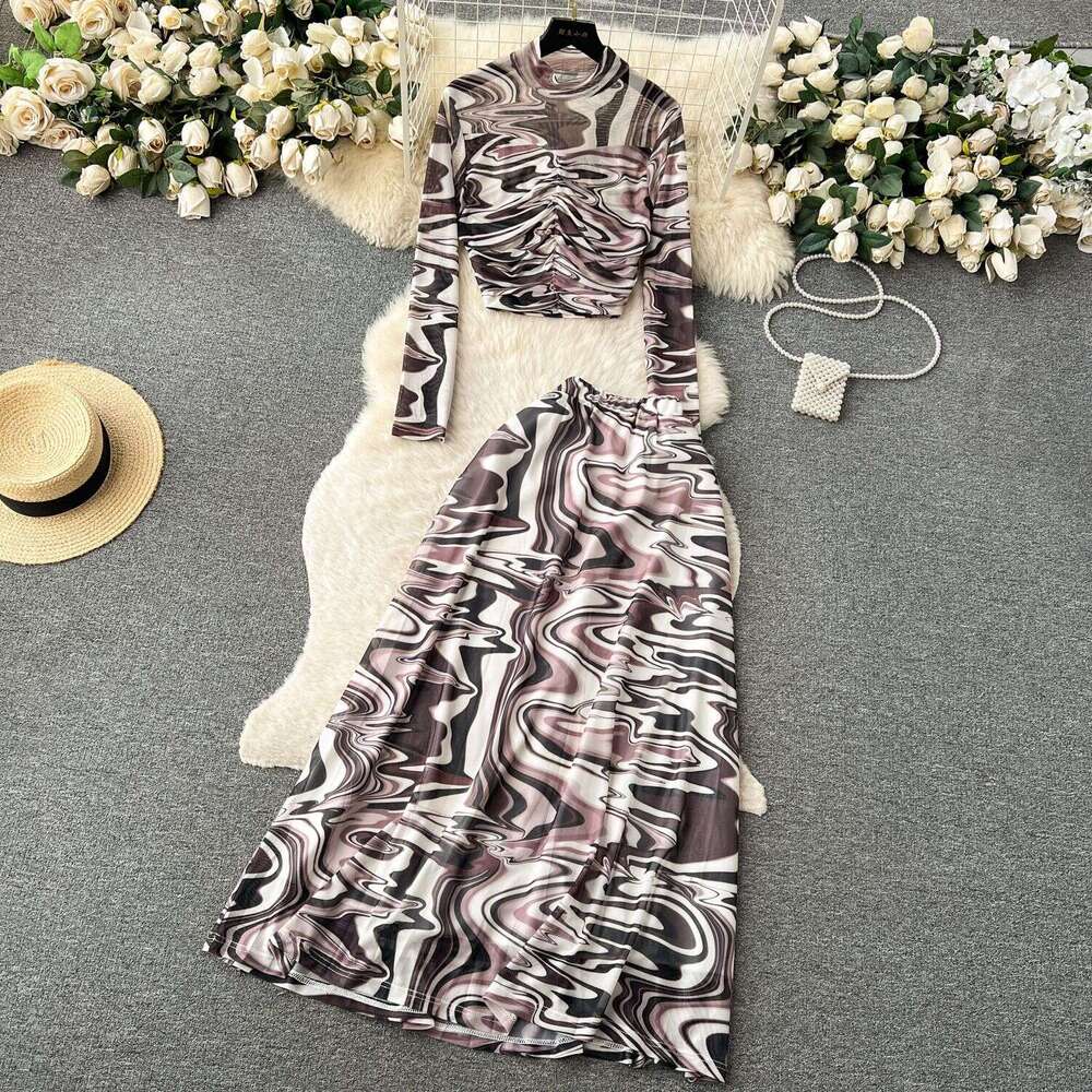 Feng 2023 New Pure Desire Spicy Girl Short Long Sleeved Mesh Top High Waist Skirt Fashion Tie Dye Set Short Bifurcated Waist Sexy High Waist Dress SKI