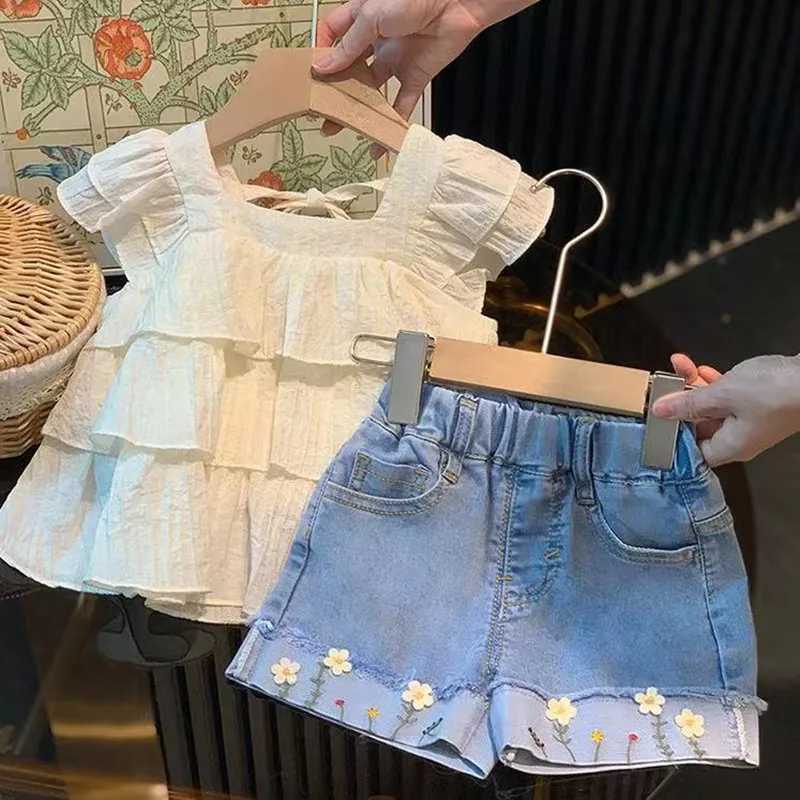 Clothing Sets Girls Summer Set 2024 New Childrens Cowboy Embroidered Shorts Baby Ruffle Edge Tank Top Skirt Two Piece Set Trendy
