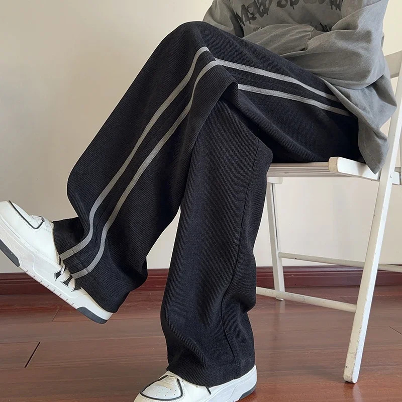 Men Sweatpants Streetwear Side Striped Trend Wide-leg Casual Jogger Sweat Pant Hip Hop Baggy Track Pants 240708