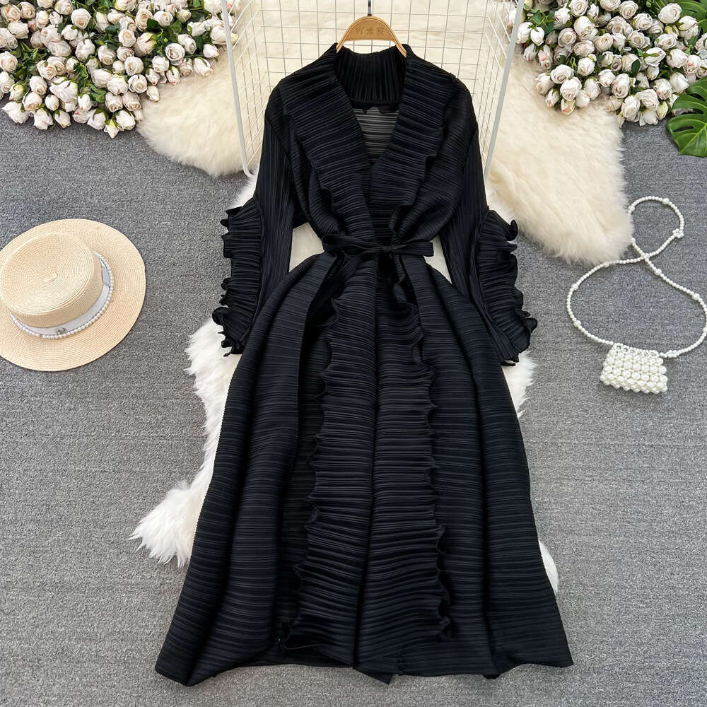 Summer Gentle French Fairy Skirt with Heavy Industry Auricular Lace Design, Unusual Tie Up Waist Fold Dress Waist Novelty Loose Bifurcated Lace Dress 