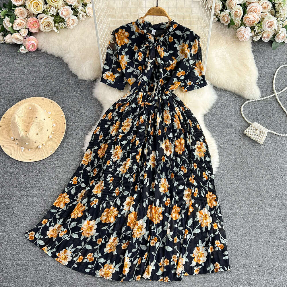 French First Love Sweet Short Sleeved Bowtie Tie Waist Slimming Mid Length A-line Pleated Flower Dress Waist Short Loose Temperament Pregnant Womens D
