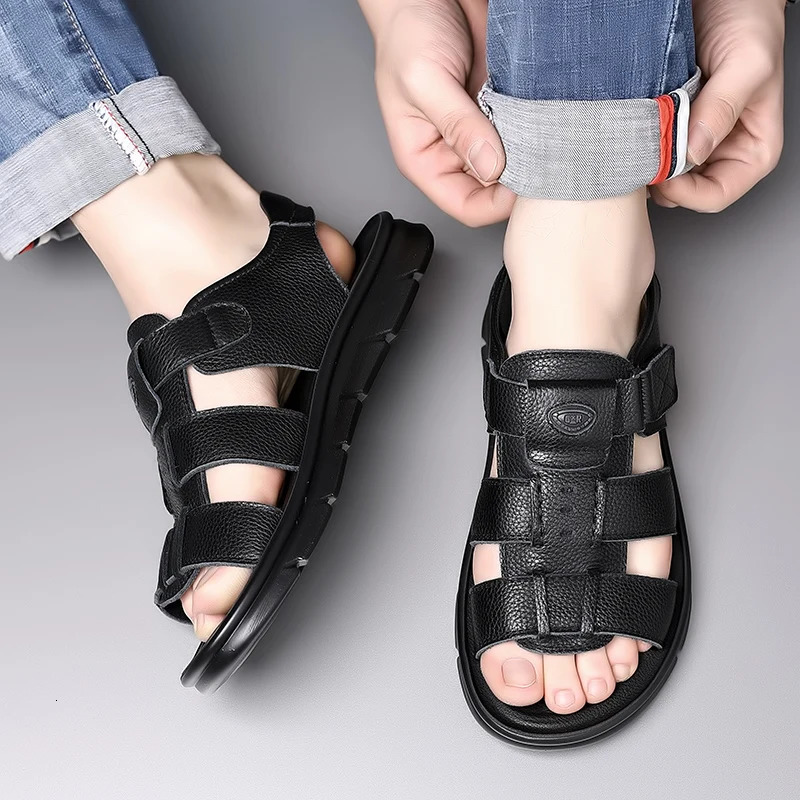 Mens Fashion Top Leather Roman Beach Sandals Summer Breathable Soft Sole Non slip Outdoor Quick Drying Sandals 240715