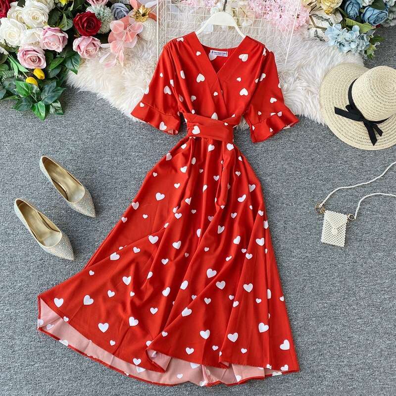 French V-neck Dress Short Sleeved Xia Ins Super Hot Lace Waist Up Seaside Vacation Beach Over Knee Large Swing Long Skirt High Waist Dress