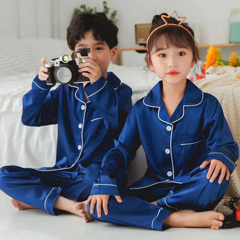 Childrens new two-piece set of family clothes boys and girls pajamas spring and autumn loose thin part ice silk home decorW240716
