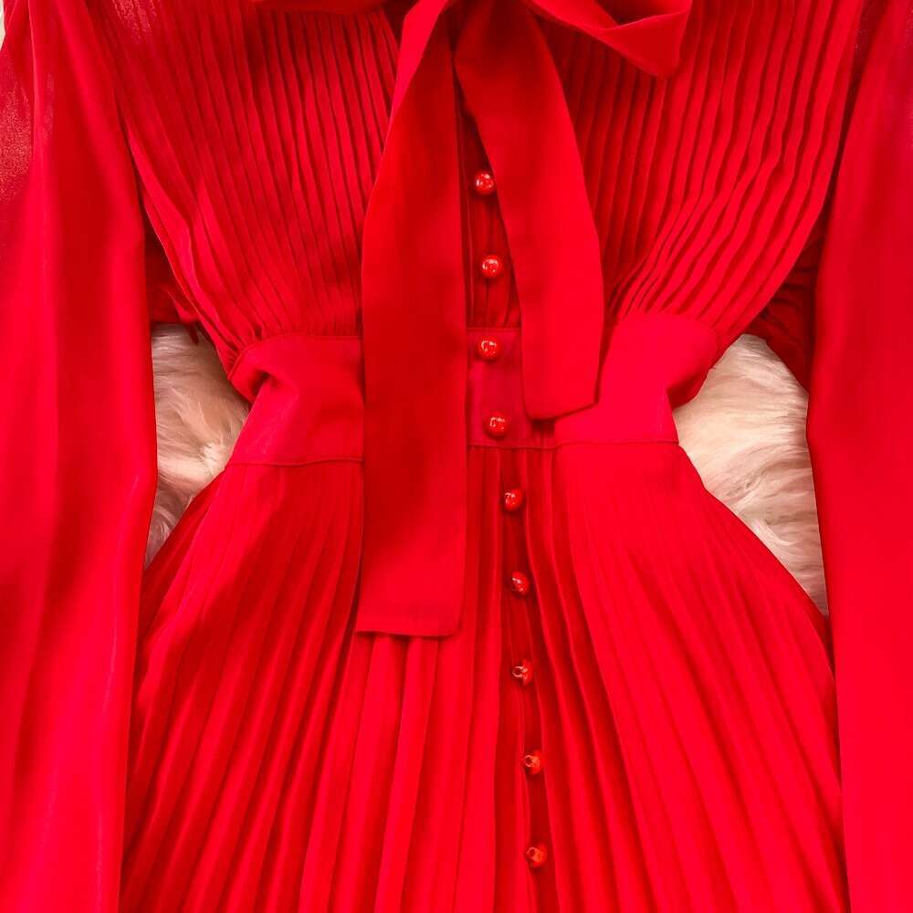 Light Luxury Temperament Bow Tie V-neck Waist Single Breasted A-line Pleated Dress Elegant Large Hem Long Skirt Self-cultivation Oversize Dress High W
