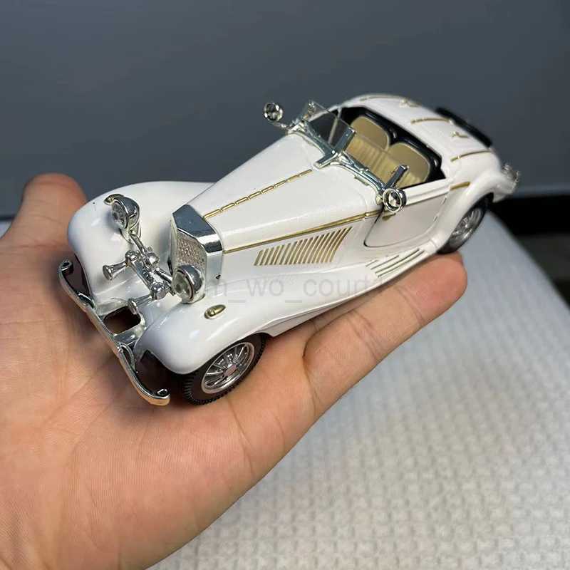 1 28 Mini Model Alloy Retro Vintage Car Diecast Model Toy Vehicle Pull Back Car Simulation Collection Gifts Toys for boysM240717