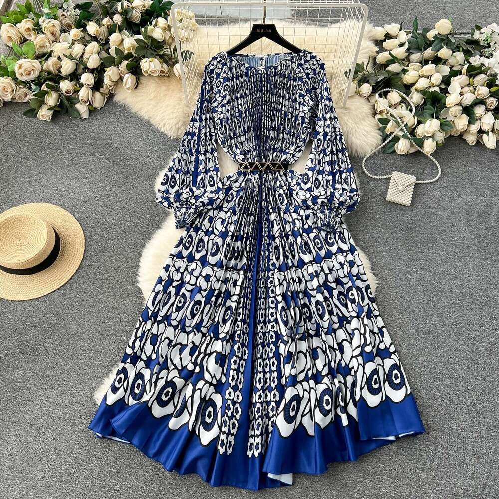 Feng 2024 New Womens Dress with Extra Large Print, Pleated Pleats, Waistband, and Holiday Dress Temperament Waist Novelty SKINNY DRESS