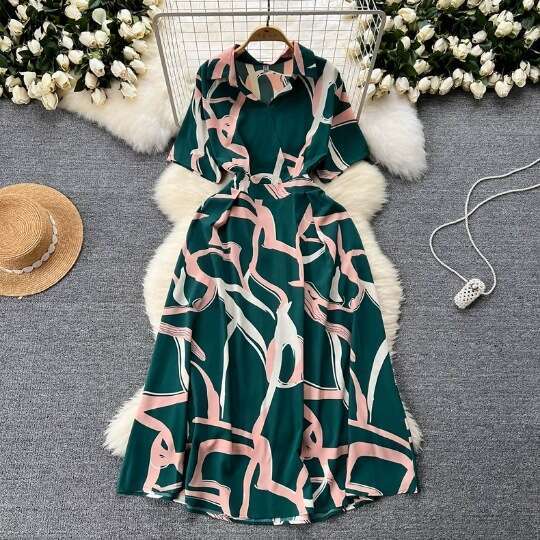 Summer New Tea Break French Style Waist Wrap for Slimming Elegance Short Sleeved Printed Vacation Womens Dress Loose Novelty Sexy Bifurcated Round Nec
