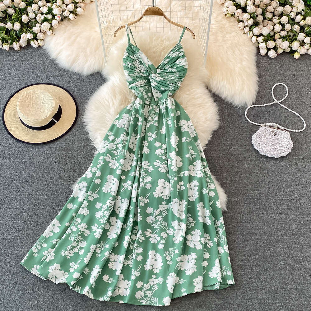 Sanya Bali Maldives Skirt Super Immortal Beach Vacation Big Swing Long V-neck A-line Strap Dress Loose Short Self-cultivation Waist BOHO DRESS Round N