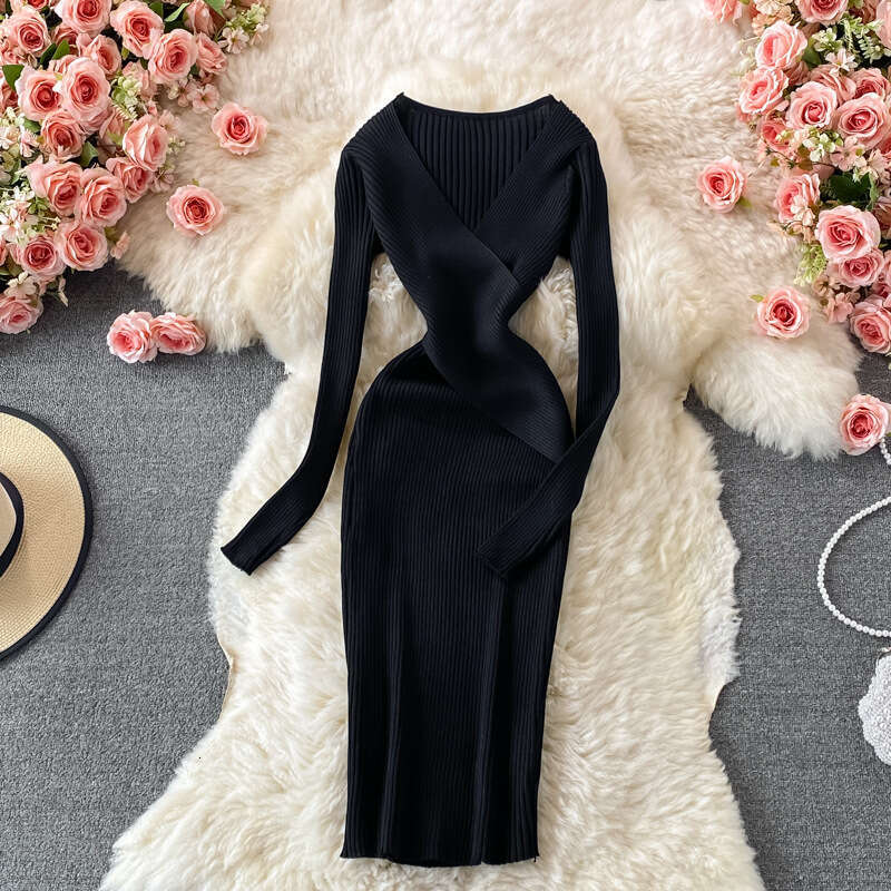 French Sexy Deep V-neck Knitted Dress 2021 Autumn Harvest Waist Slimming Temperament Hepburn Mid Length Skirt Waist Novelty Lace Dress Round Neck Dres