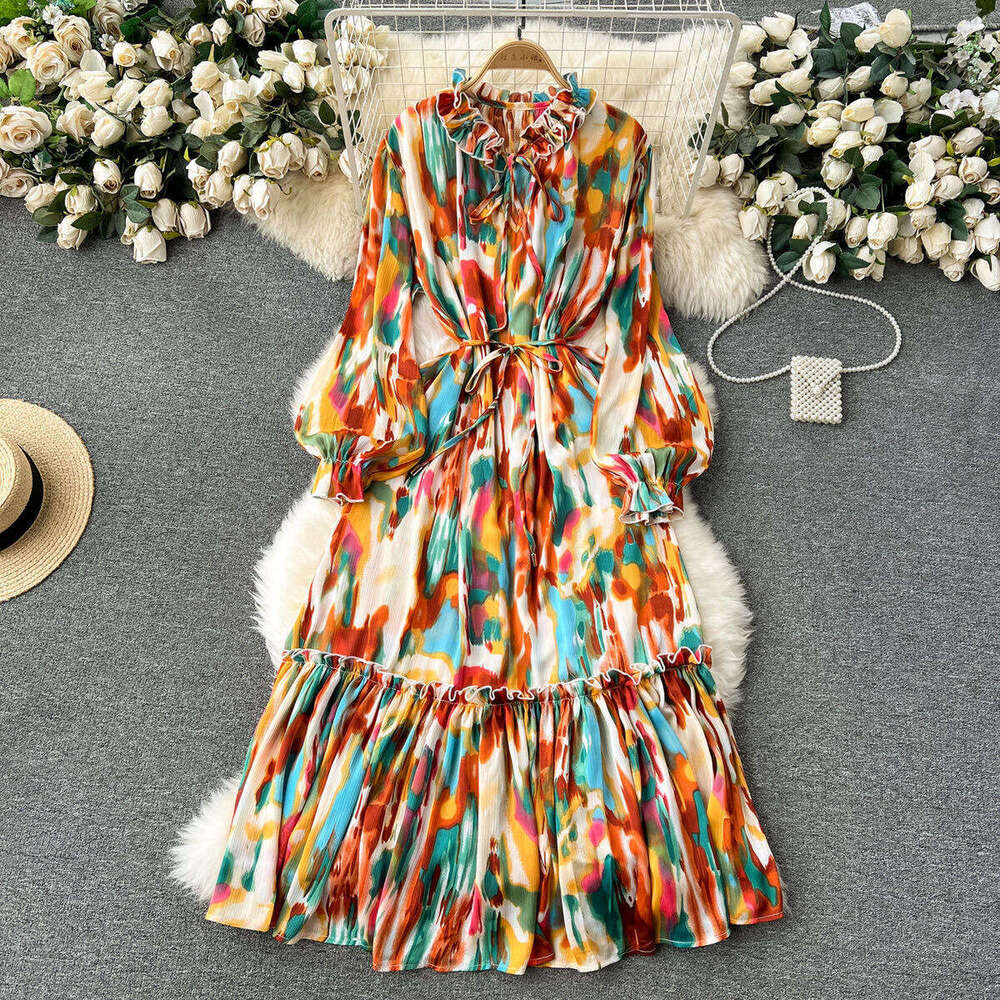 Fragmented Flower Womens New Loose Western Style, Age Reducing Sweet Chiffon Fairy Dress, Elegant and Hanging Long Dress Silk Dress Round Neck Dress