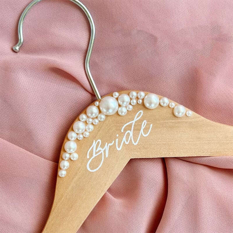 Wedding Dress Robe Wooden Pearls Hanger Engagement Bachelorette Hen Party Bridal Shower Bride To Be Decoration Mrs Gift Present 0717