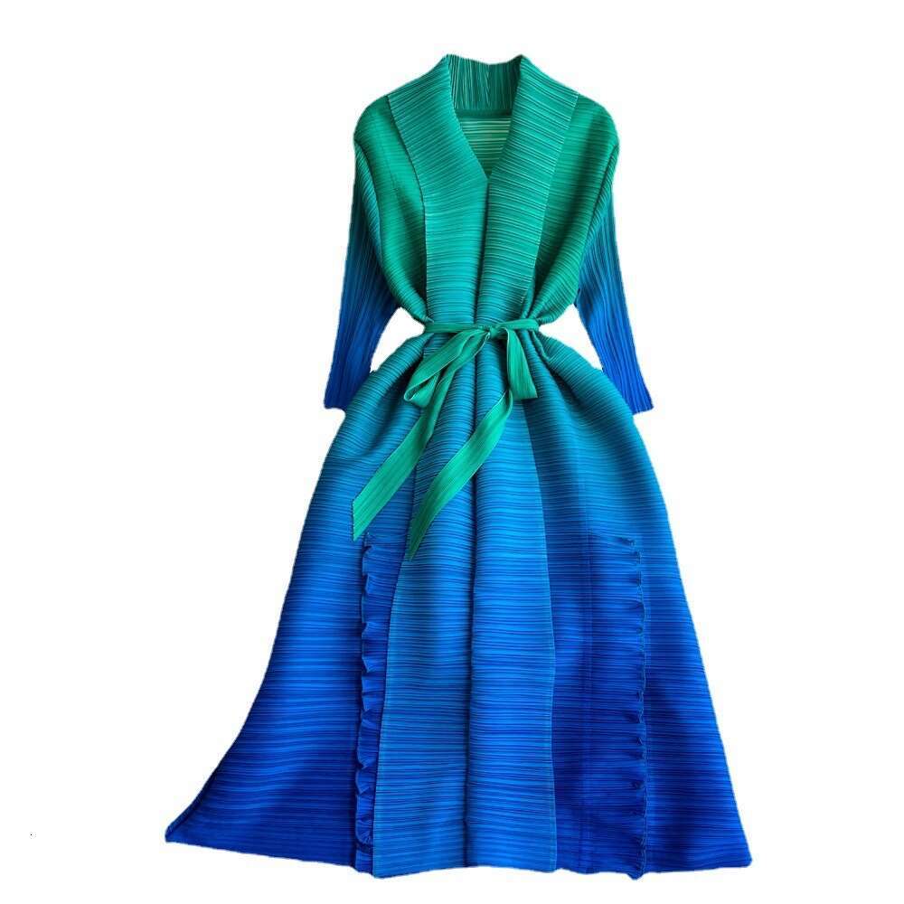 New Three Mansion Pleated Sleeved Suit Collar, Waist Waist, Slim Lace Up A-line Gradient Dress, Elegant Long Skirt Temperament Waist Denim Dress SKINN