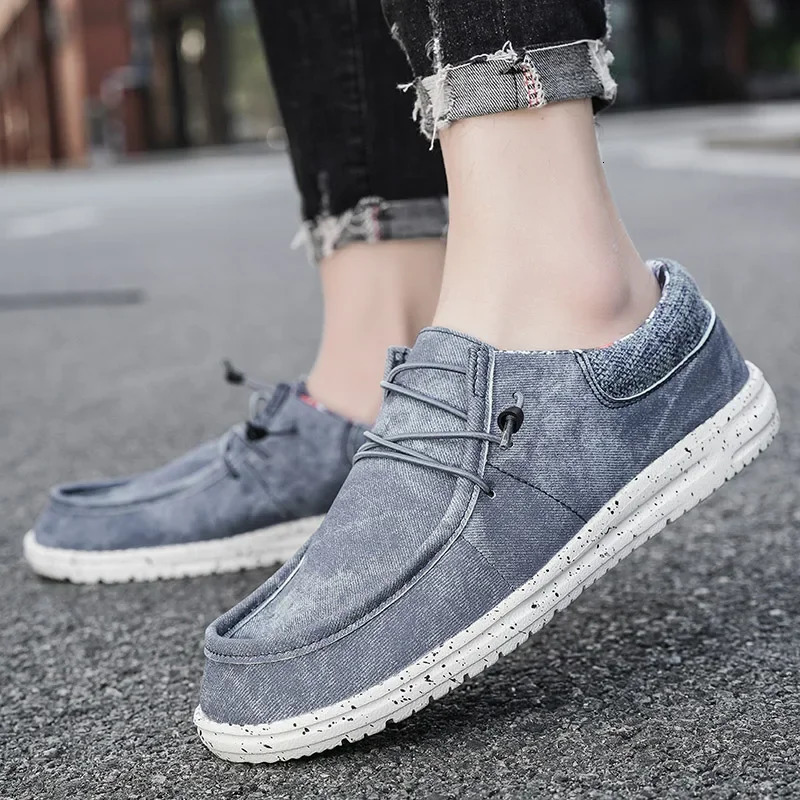 Summer mens casual shoes breathable mesh sports shoes outdoor lightweight walking shoes mens oversized insole size 40-48 240715