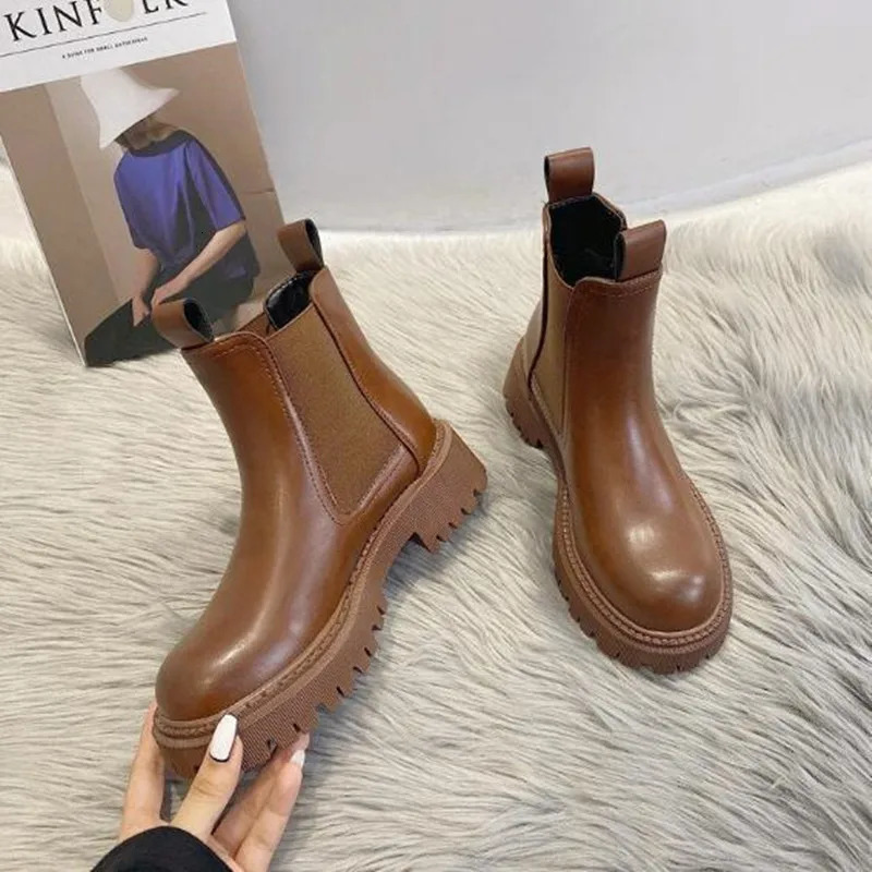 Autumn Winter Platform Brown Black Ankle Boots for Women Retro Fur Short Chunky Punk Shoes 240708