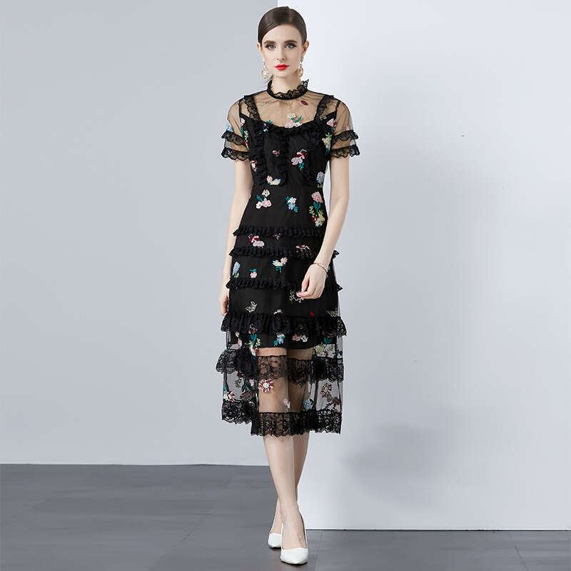 and Salt Skirt Summer 2024 New Womens Wear Fragmented Flower Mesh Fairy Dress Long Style Super Immortal Sweet Loose Novelty Lace Dress Oversize Dress