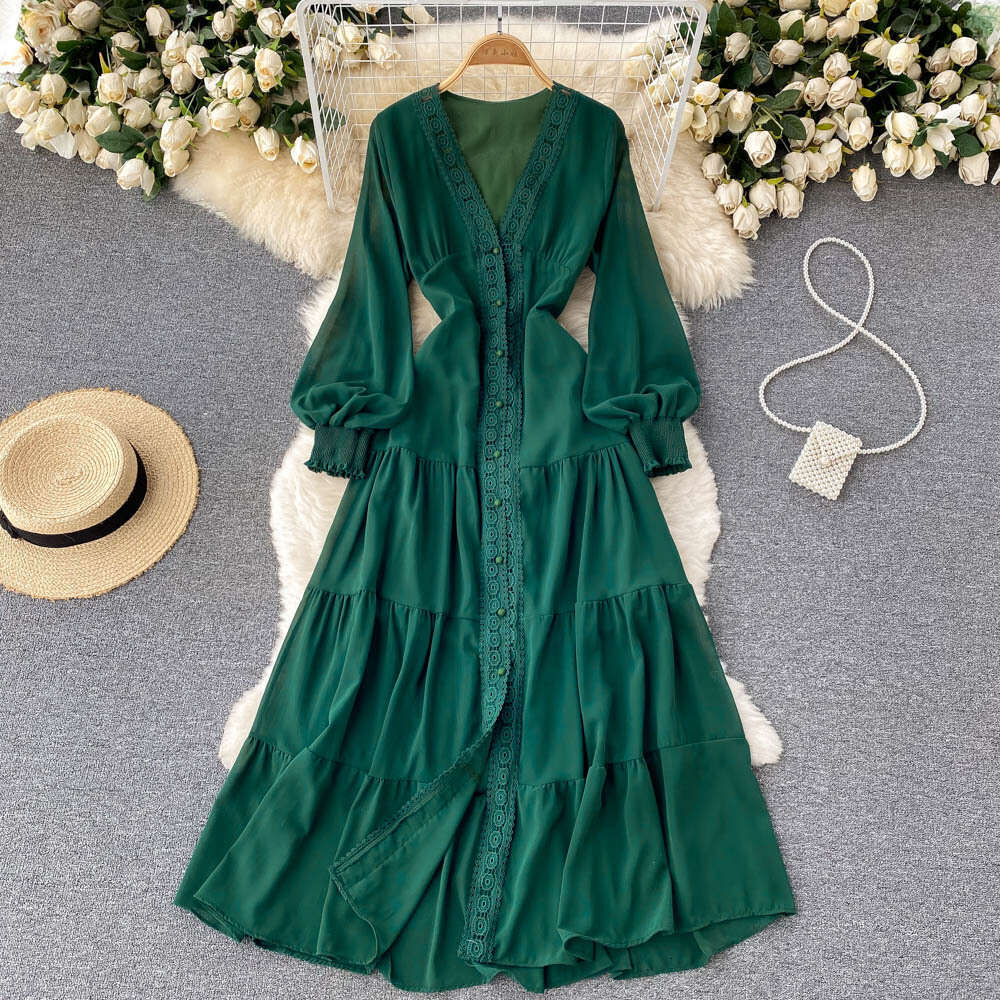 French Court Style Lace V-neck with Slim Waist and A Single Breasted Large Hem Dress Chiffon Floral Dress Loose Bifurcated Novelty Temperament BOHO DR